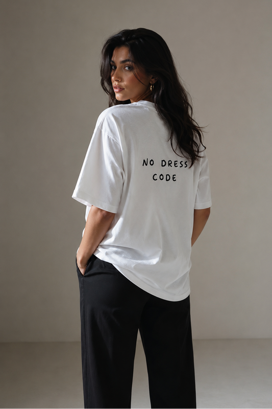 Camiseta No Dress Code